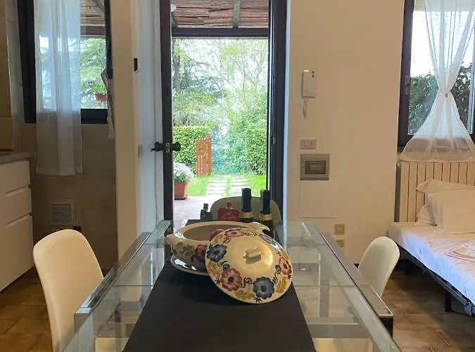 Lallas With Garden And View Lägenhet *