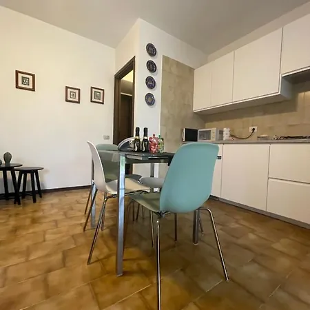 Apartament Lallas With Garden And View *