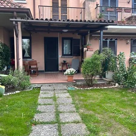 Lallas With Garden And View Apartman Varenna