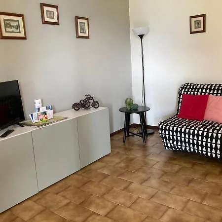 Lallas With Garden And View *