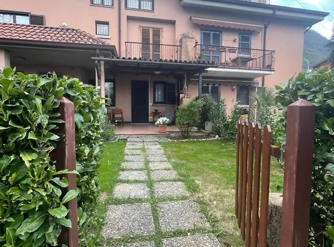 Apartman Lallas With Garden And View