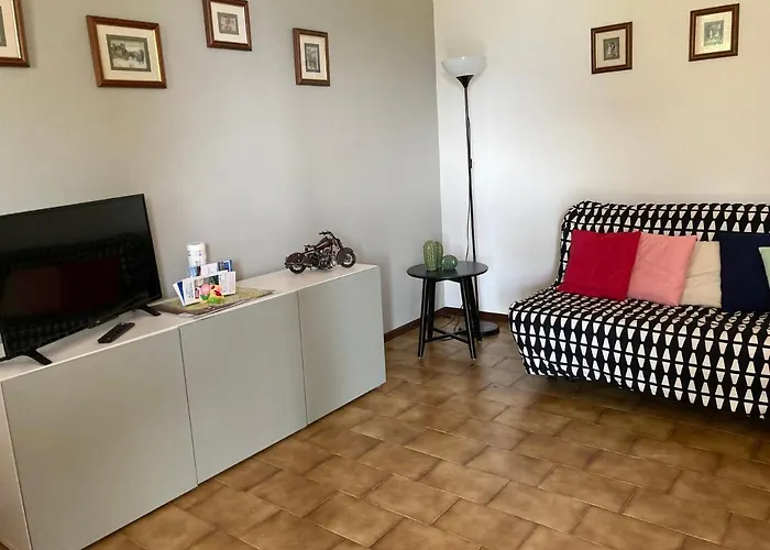 Lallas With Garden And View *